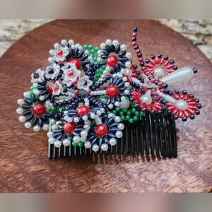 HANDMADE intricate Red and Green Floral Hair Comb